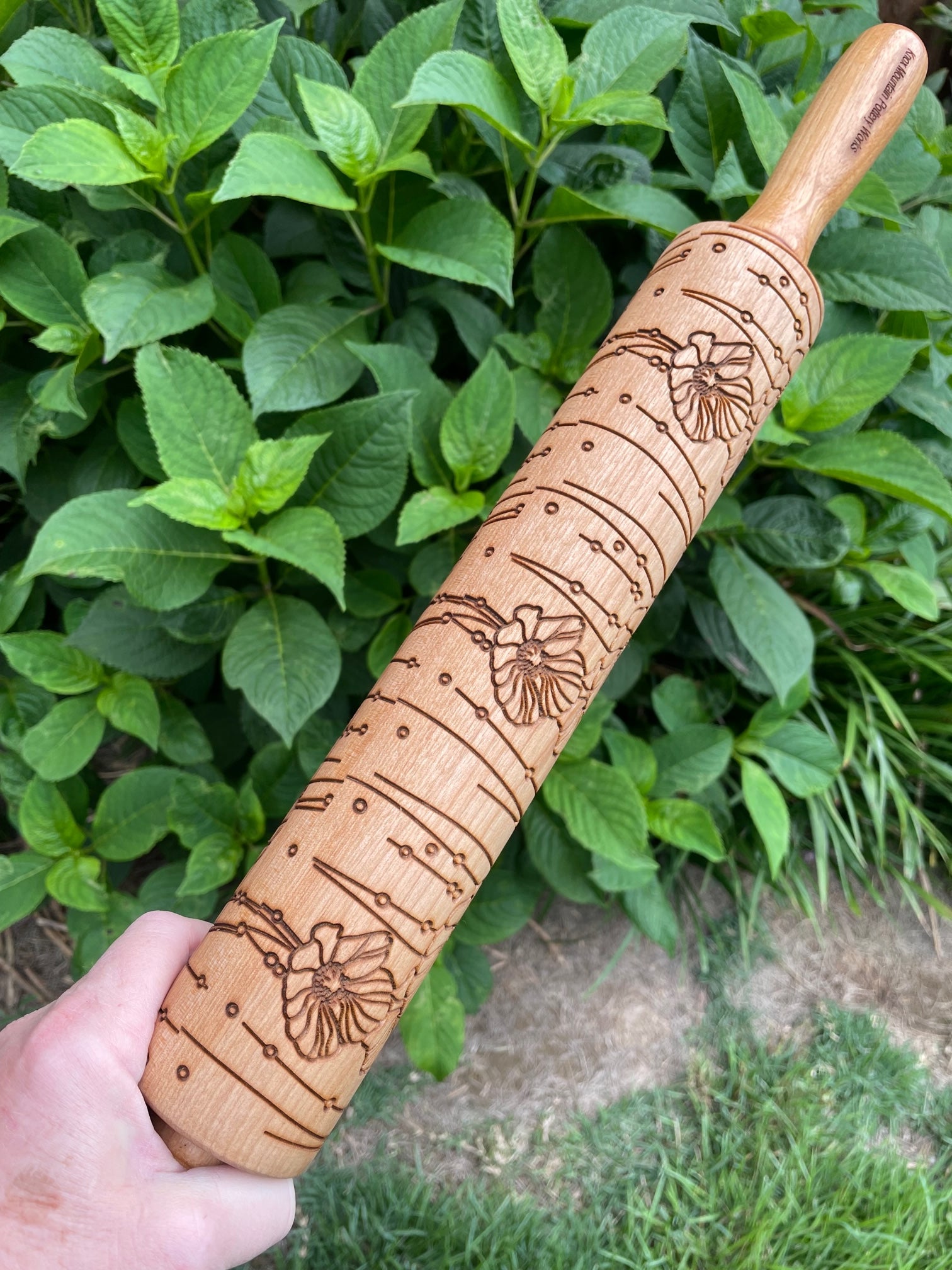 Textured Rolling Pin - Honey Bee Mine – Knox Mountain Pottery